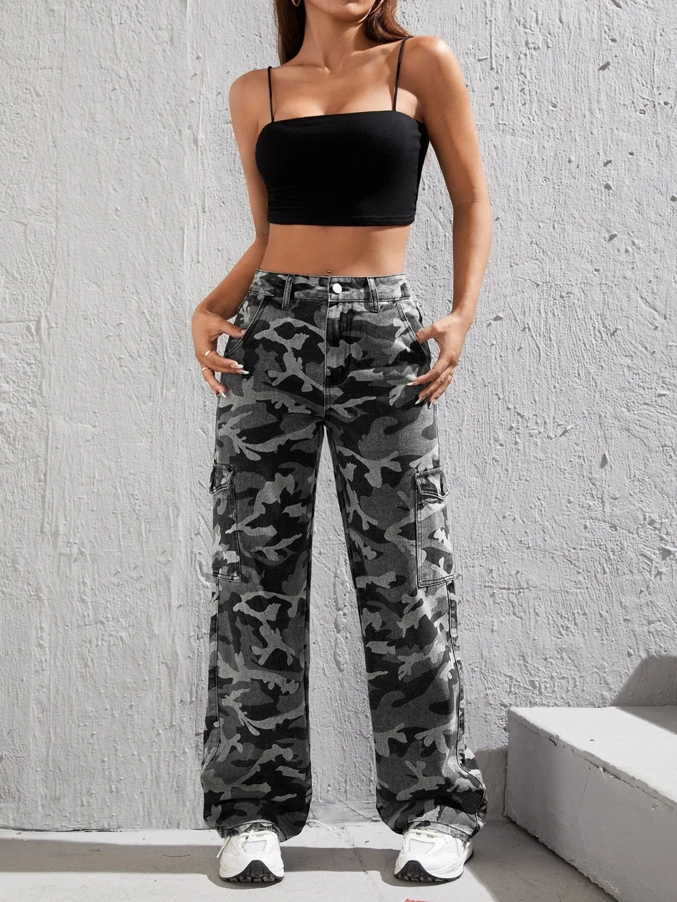 Camo Print Flap Pocket Side High Waist Cargo Jeans