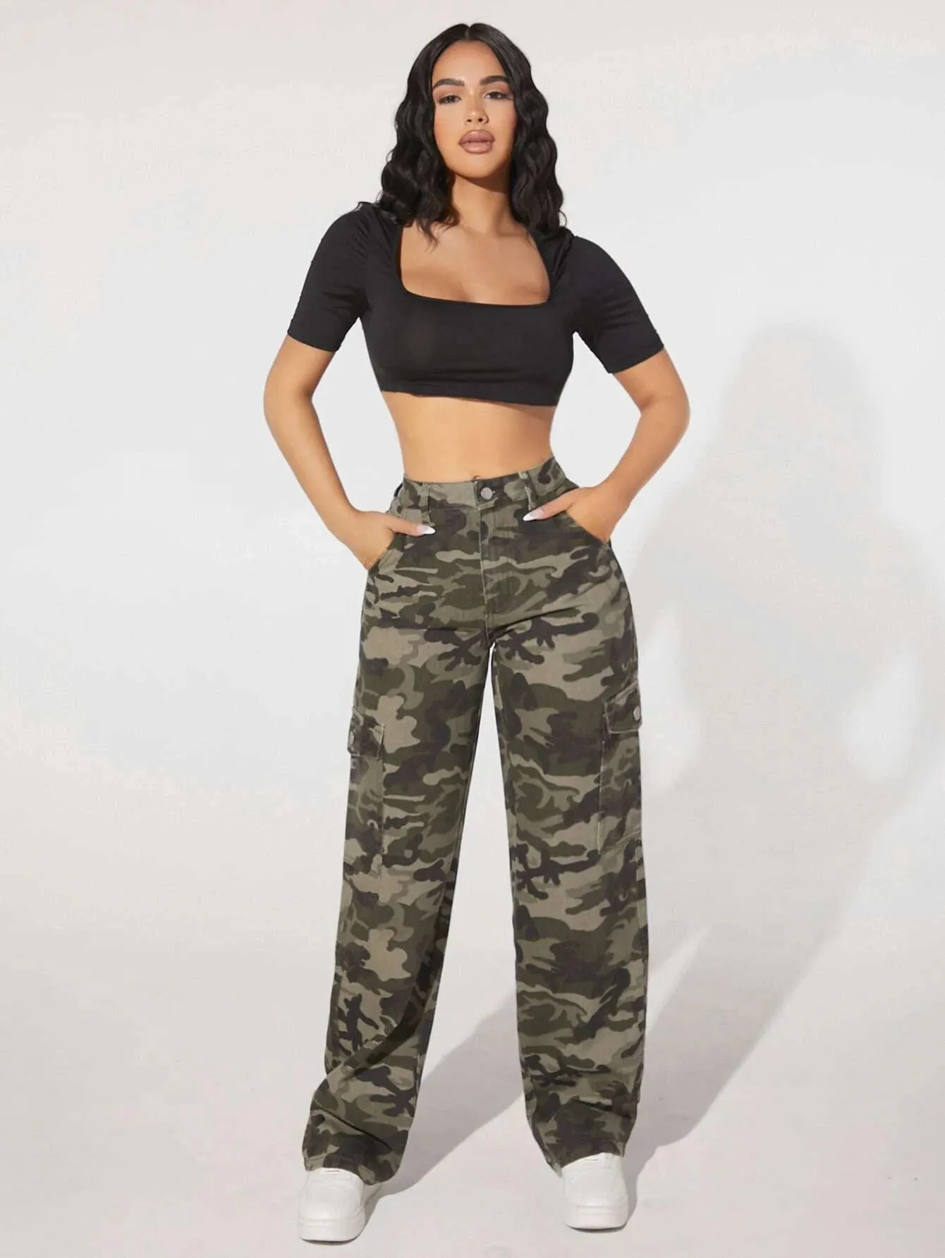 Camo Print Flap Pocket Side High Waist Cargo Jeans