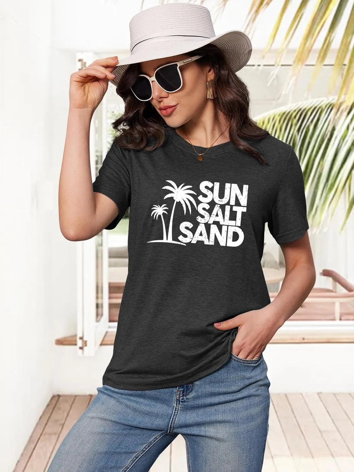 Graphic Tees for Women Vintage Sea Turtle T Shirts Hawaiian Beach Tshirts Summer Casual Short Sleeve Tops
