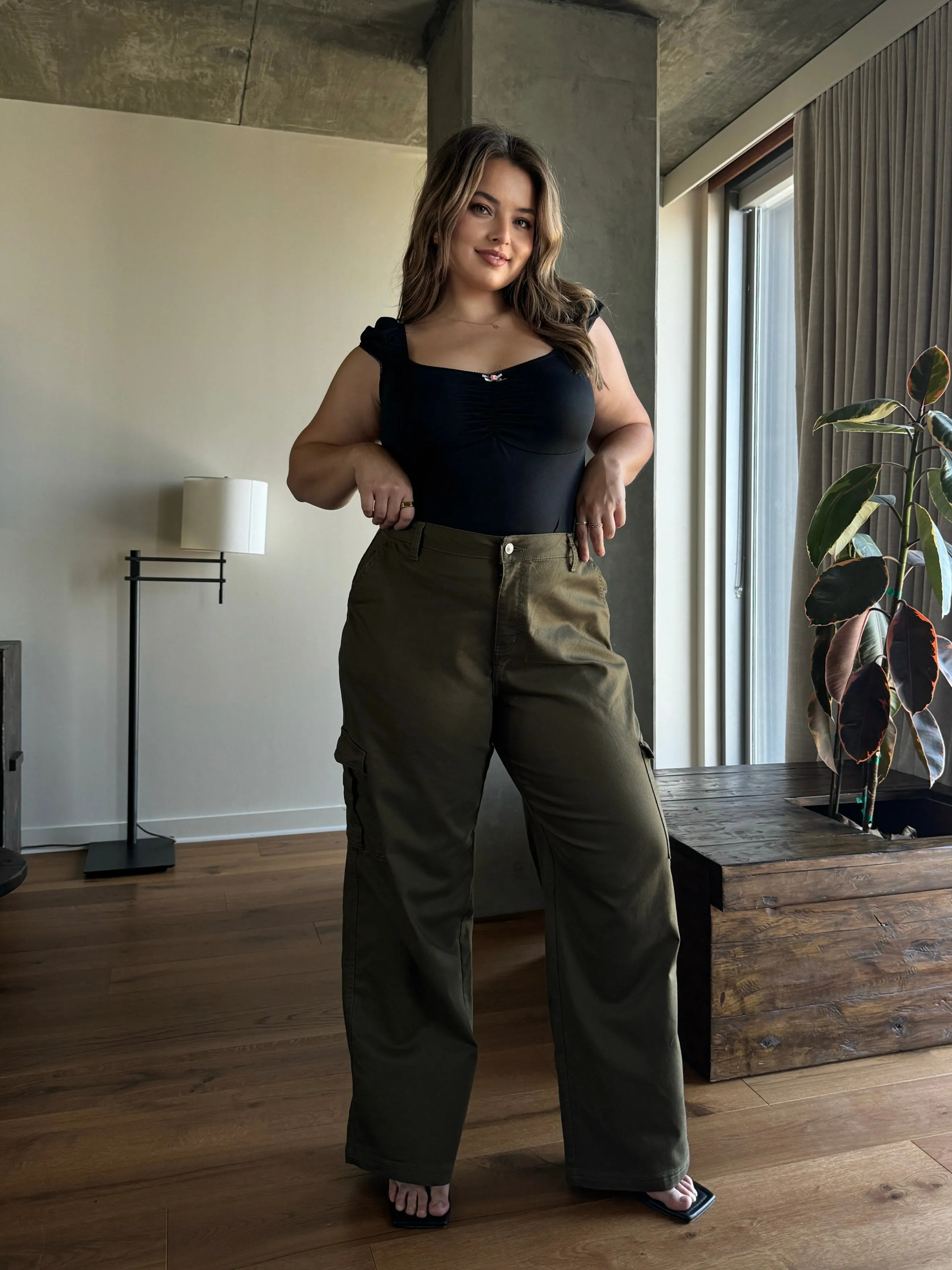 Plus Size Baggy Stretch Cargo Pants