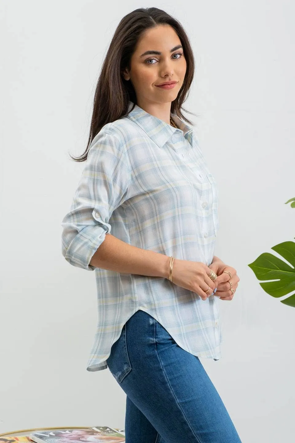 PRETTY PLAID SUMMER BUTTON DOWN