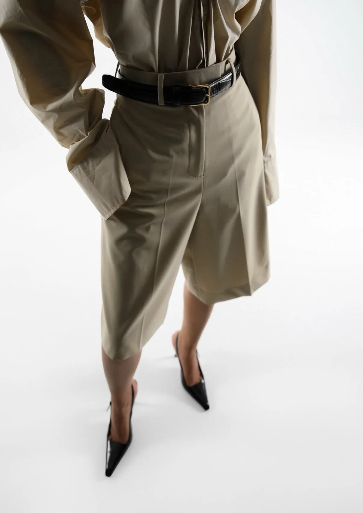 SUMMER TAILORED BERMUDA SHORTS